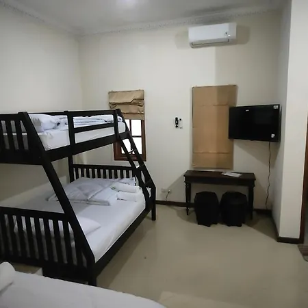 Tirto 27 Homestay Yogyakarta Exterior photo